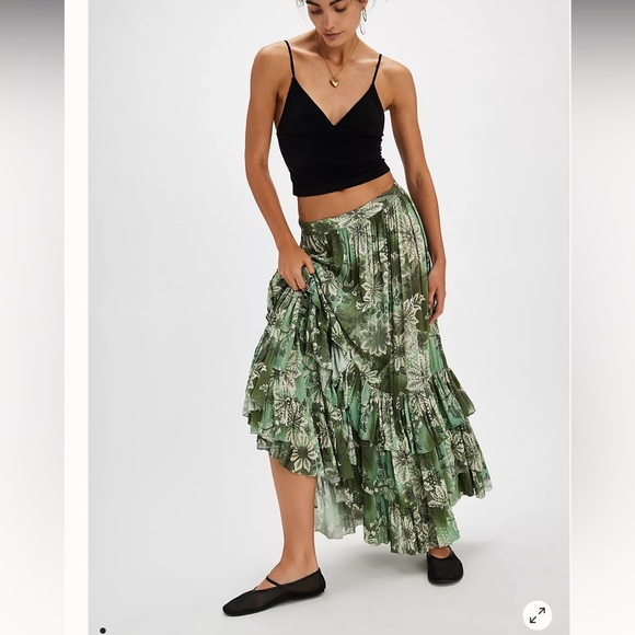 Free People Dresses & Skirts - Free People Green Floral Tiered Maxi Skirt